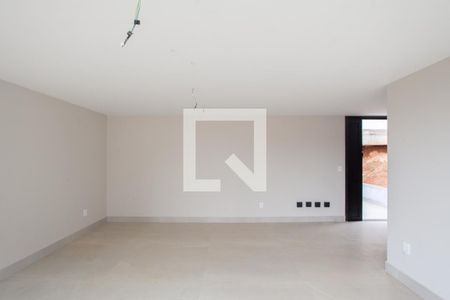 Sala de casa de condomínio à venda com 3 quartos, 315m² em Garças, Belo Horizonte