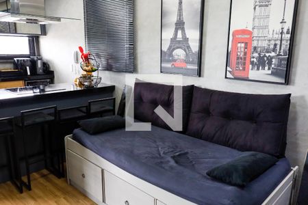 Sala de kitnet/studio para alugar com 1 quarto, 35m² em Presidente Altino, Osasco