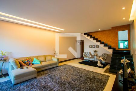 Sala de casa para alugar com 3 quartos, 260m² em Jardim Las Vegas, Santo André