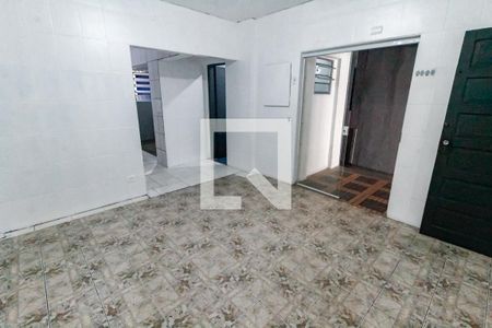 Sala 1 de casa para alugar com 2 quartos, 120m² em Parque Santos Dumont, Taboão da Serra