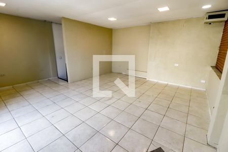 Sala 3 de casa para alugar com 2 quartos, 120m² em Parque Santos Dumont, Taboão da Serra