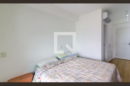 Quarto de kitnet/studio à venda com 1 quarto, 27m² em Jardim das Acacias, São Paulo