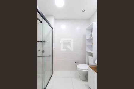 Banheiro de kitnet/studio à venda com 1 quarto, 27m² em Campo Belo, São Paulo