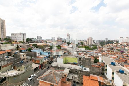 Vista da Sala / Cozinha de apartamento para alugar com 2 quartos, 35m² em Vila Carmosina, São Paulo