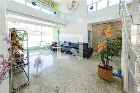 Sala de casa à venda com 4 quartos, 360m² em Padre Eustáquio, Belo Horizonte