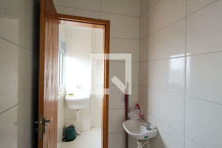 Banheiro de apartamento para alugar com 1 quarto, 33m² em Vila Alpina, São Paulo