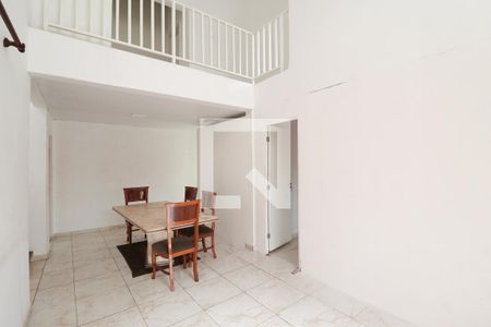 Sala 1 de casa para alugar com 4 quartos, 350m² em Vila Carbone, São Paulo