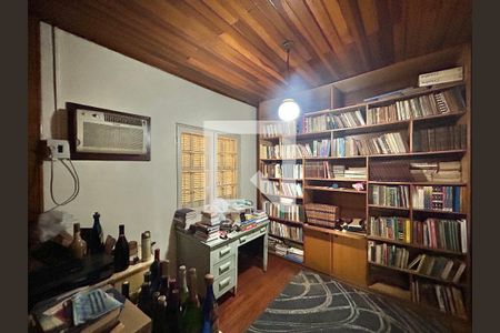 Quarto 1 de casa para alugar com 7 quartos, 210m² em Cristo Rei, São Leopoldo