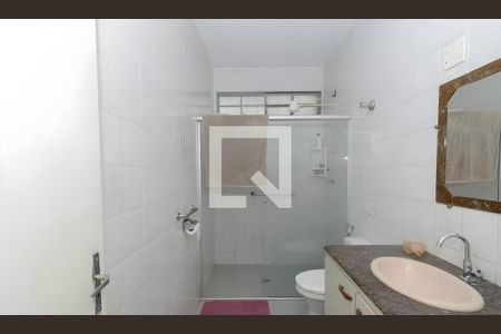 Banheiro de casa à venda com 3 quartos, 360m² em Bairro da Glória, Contagem