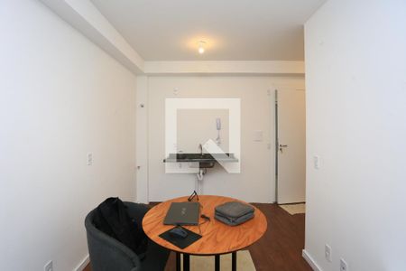 Sala de apartamento para alugar com 2 quartos, 39m² em Cidade Jardim, São Paulo