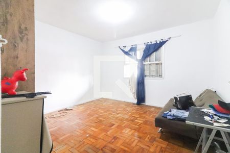 Quarto 1 de casa para alugar com 2 quartos, 250m² em Vila Albano, São Paulo