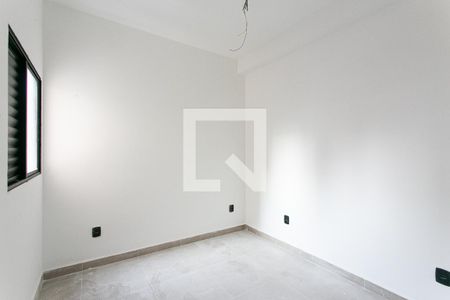 Quarto 2 de apartamento para alugar com 2 quartos, 45m² em Vila Antonina, São Paulo