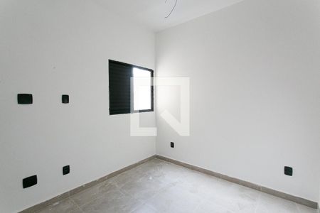 Quarto 2 de apartamento para alugar com 2 quartos, 45m² em Vila Antonina, São Paulo