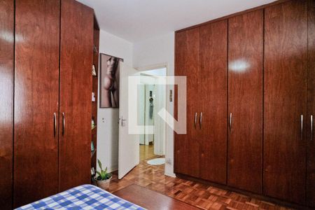 Quarto 2 de casa para alugar com 2 quartos, 160m² em Jardim Regina, São Paulo
