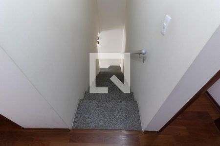 Escada de casa de condomínio à venda com 3 quartos, 102m² em Vila Brasilio Machado, São Paulo