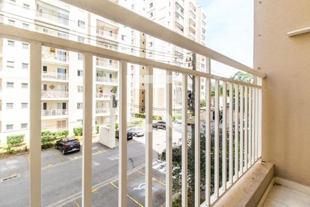 Sacada de apartamento à venda com 2 quartos, 61m² em Jardim Tupanci, Barueri