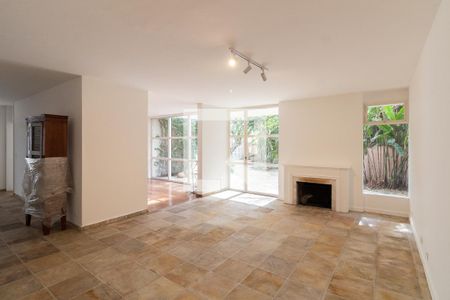 Sala 1 de casa para alugar com 4 quartos, 450m² em Butantã, São Paulo