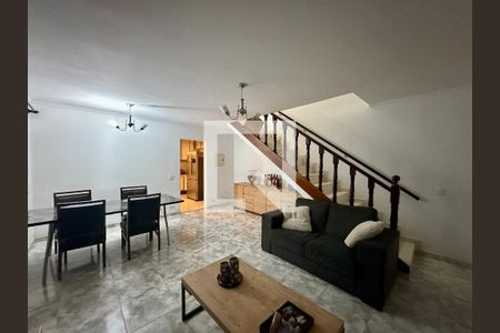 Sala de casa à venda com 2 quartos, 161m² em Jardim Monte Azul, São Paulo