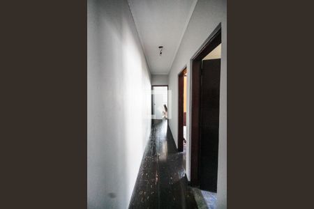 Corredor de casa à venda com 4 quartos, 220m² em Vila Espanhola, São Paulo