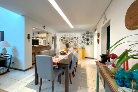 Sala de Jantar de casa de condomínio à venda com 4 quartos, 344m² em Ouro Velho Mansões, Nova Lima