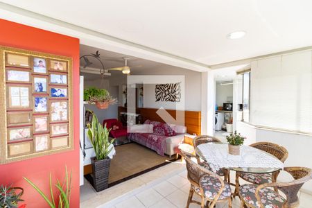 Varanda de apartamento à venda com 3 quartos, 109m² em Rio Branco, Porto Alegre