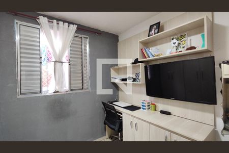 Quarto 2 de apartamento para alugar com 2 quartos, 53m² em Parque Dourado, Ferraz de Vasconcelos