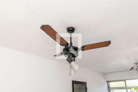 Sala de apartamento à venda com 3 quartos, 60m² em Irajá, Rio de Janeiro