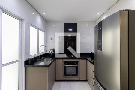 Sala e Cozinha de casa de condomínio à venda com 2 quartos, 52m² em Vila Marieta, São Paulo