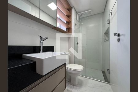 Banheiro de apartamento à venda com 2 quartos, 69m² em Santo Agostinho, Belo Horizonte