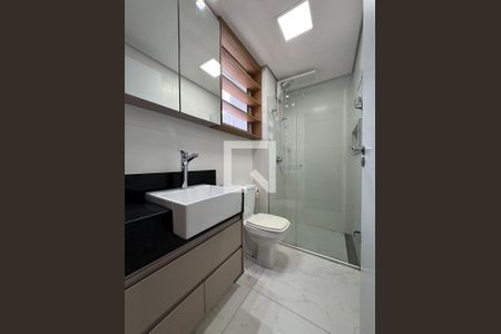 Banheiro de apartamento à venda com 2 quartos, 69m² em Santo Agostinho, Belo Horizonte