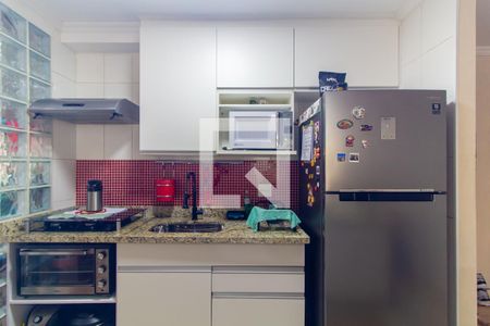 Cozinha de apartamento à venda com 3 quartos, 75m² em Vila Paulo Silas, São Paulo