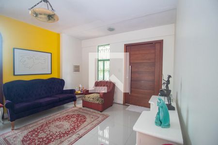 Sala de casa à venda com 3 quartos, 200m² em Santa Tereza, Porto Alegre