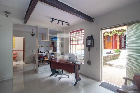 Sala de casa à venda com 3 quartos, 200m² em Santa Tereza, Porto Alegre