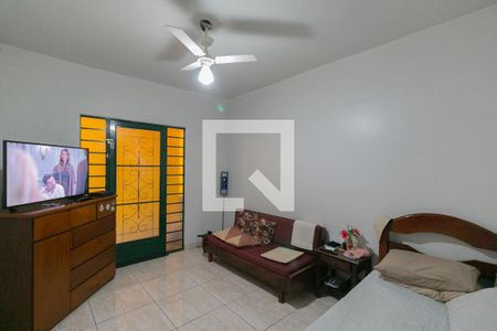 Casa para alugar com 4 quartos, 360m² em Floramar, Belo Horizonte