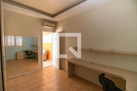 Quarto 1 de casa à venda com 5 quartos, 320m² em Ingá, Niterói