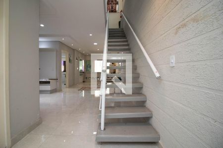 Sala de casa à venda com 4 quartos, 539m² em Jardim Munhoz, Guarulhos