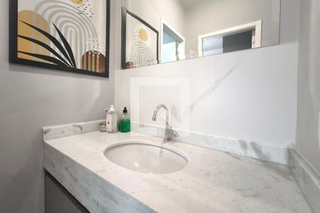 Banheiro de apartamento para alugar com 1 quarto, 33m² em Parque Industrial, Campinas