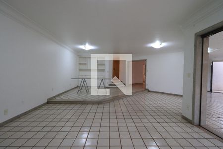 Sala de casa para alugar com 4 quartos, 610m² em Centro, Ribeirão Preto
