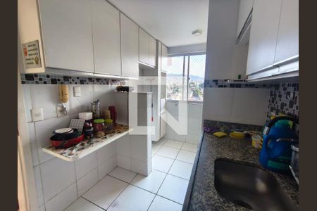 Cozinha de apartamento à venda com 2 quartos, 55m² em Pompéia, Belo Horizonte