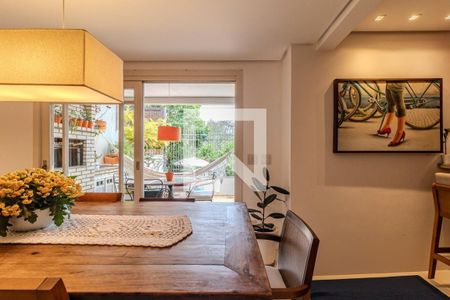 Sala de Jantar de casa de condomínio para alugar com 3 quartos, 324m² em Três Figueiras, Porto Alegre