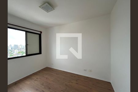 Closet do quarto 2 de apartamento à venda com 2 quartos, 55m² em Vila Ismenia, São Paulo