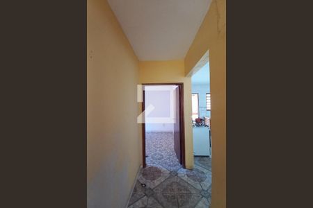 Corredor de casa à venda com 4 quartos, 200m² em Cidade Satélite Íris, Campinas