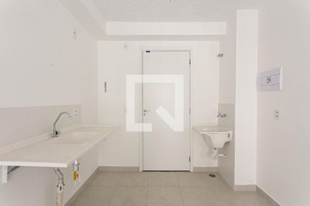 Sala/Cozinha de apartamento para alugar com 1 quarto, 27m² em Guaiauna, São Paulo