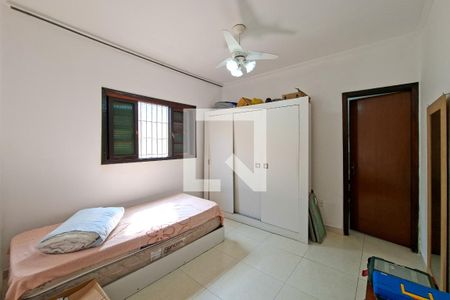 Suíte de casa para alugar com 2 quartos, 70m² em Vila Tupi, Praia Grande