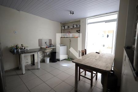 Área de Serviço de casa para alugar com 4 quartos, 248m² em Vila Curuçá, Santo André