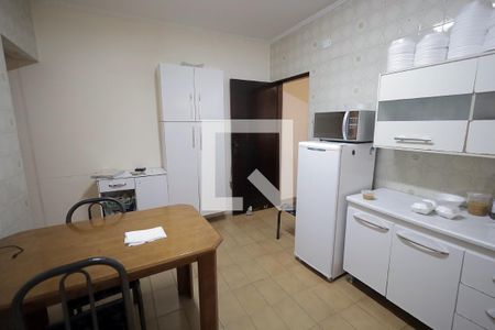 Cozinha de casa para alugar com 4 quartos, 248m² em Vila Curuçá, Santo André