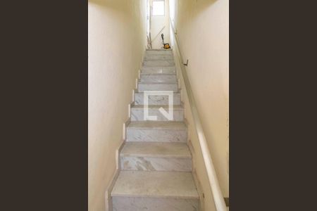 Corredor do 2º andar - Acesso ao terraço de casa de condomínio à venda com 3 quartos, 227m² em Irajá, Rio de Janeiro