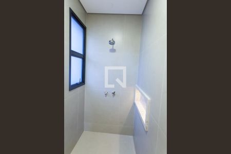 banheiro suite 1 de casa de condomínio para alugar com 4 quartos, 410m² em Alphaville Lagoa dos Ingleses, Nova Lima