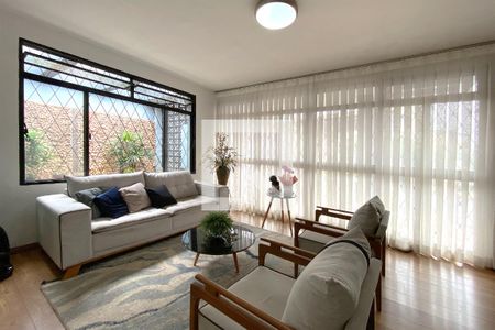 Sala de casa à venda com 4 quartos, 308m² em Colégio Batista, Belo Horizonte
