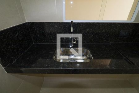 Sala/Cozinha de casa para alugar com 1 quarto, 59m² em Vila Espanhola, São Paulo